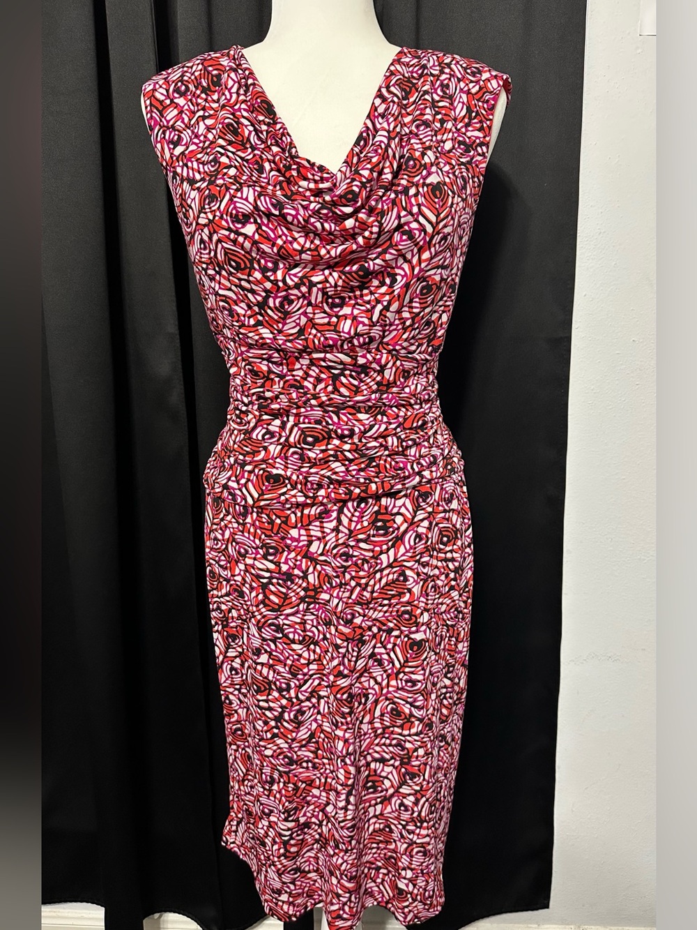 Classic Cowl Neck Sleeveless Dress in Red & Pink Print